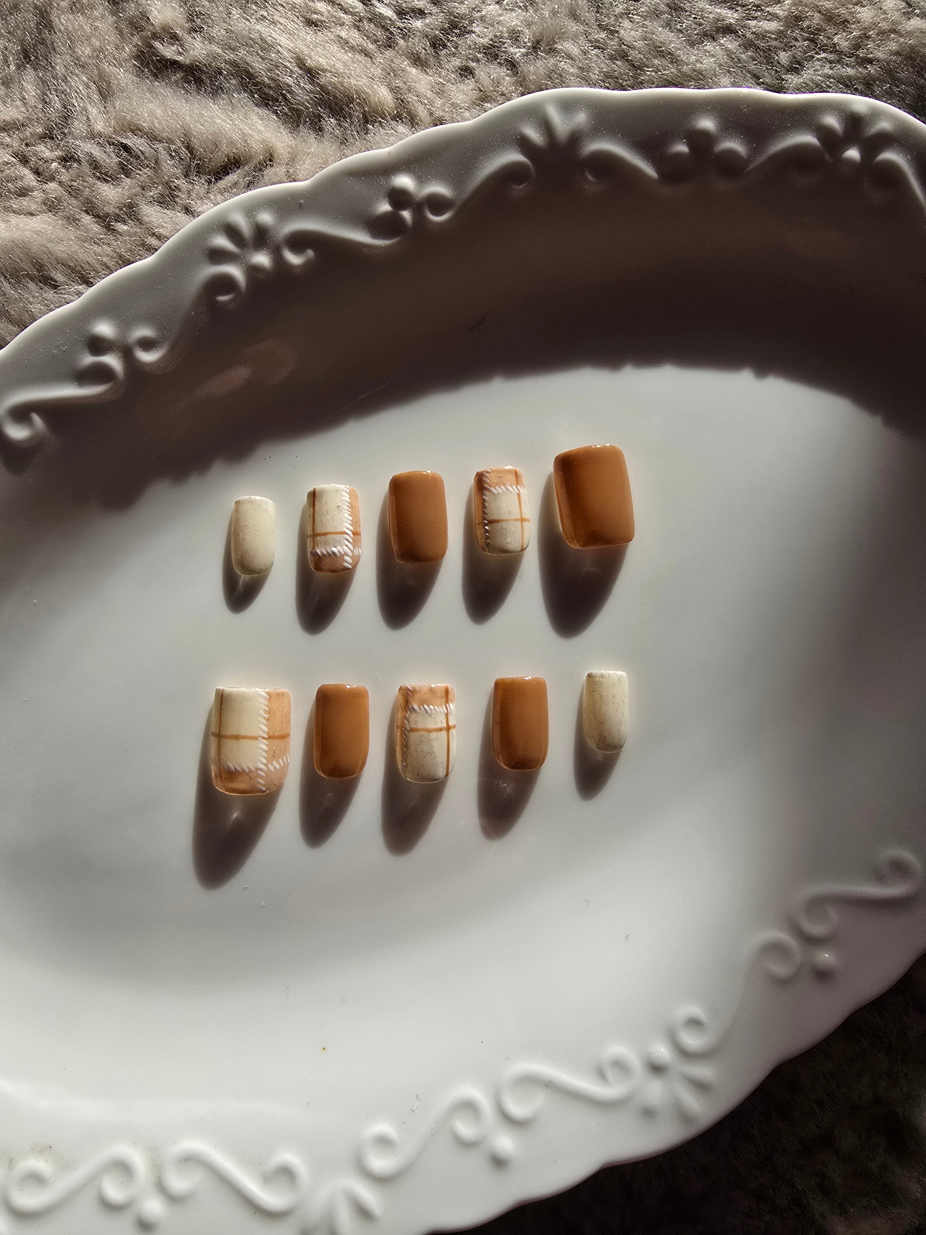 Karo Muster Karamell